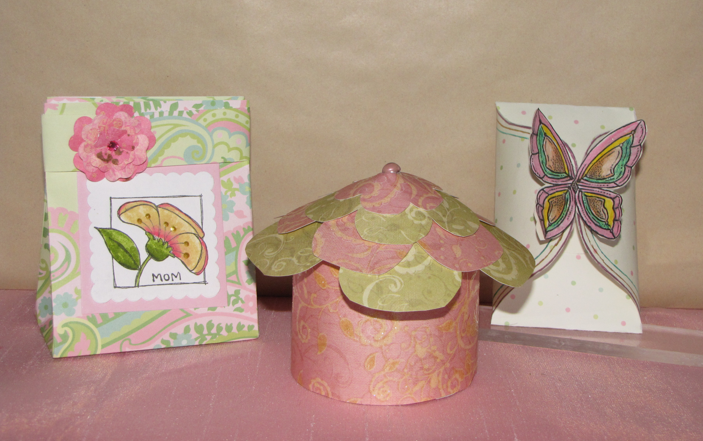 Mother's Day Craft - Gift Pouch, Cupcake and a Butterfly Pouch
